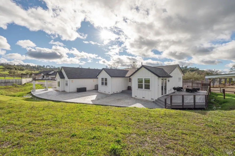 1840 Riebli Road Santa Rosa, CA 95404