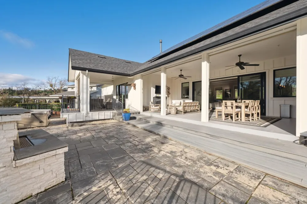 1840 Riebli Road Santa Rosa, CA 95404