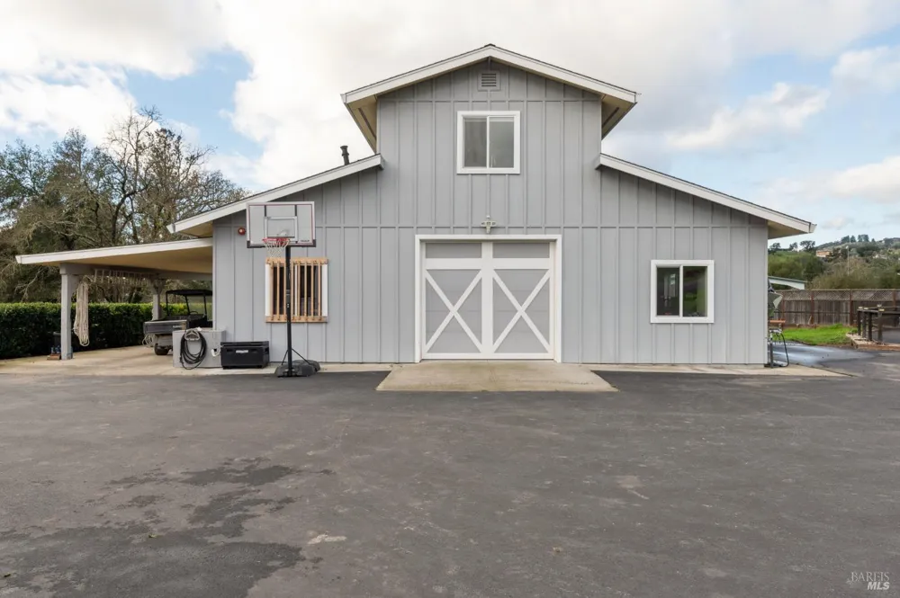 1840 Riebli Road Santa Rosa, CA 95404