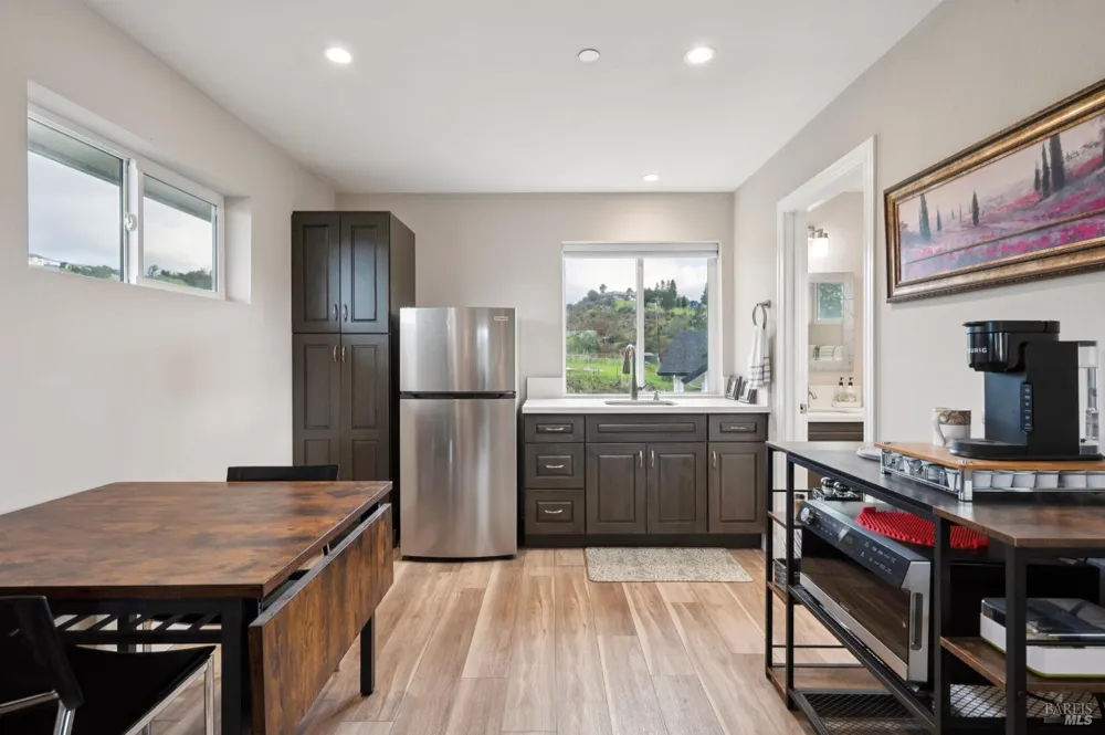 1840 Riebli Road Santa Rosa, CA 95404