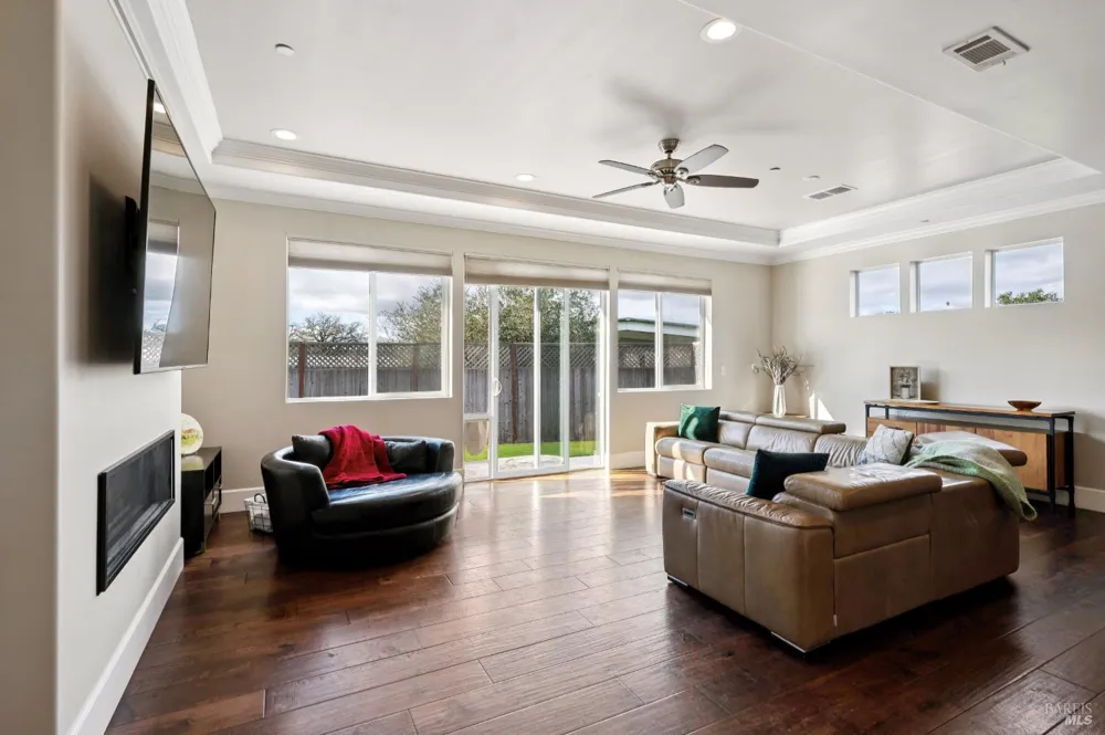 1840 Riebli Road Santa Rosa, CA 95404