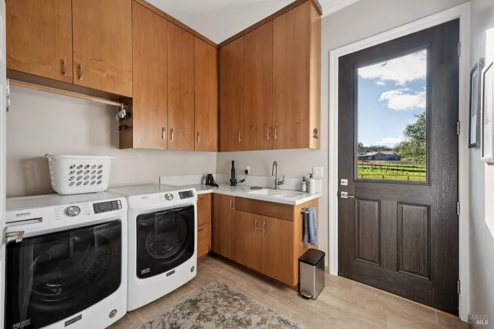 1840 Riebli Road Santa Rosa, CA 95404