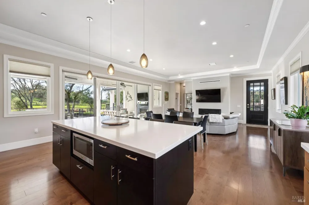 1840 Riebli Road Santa Rosa, CA 95404