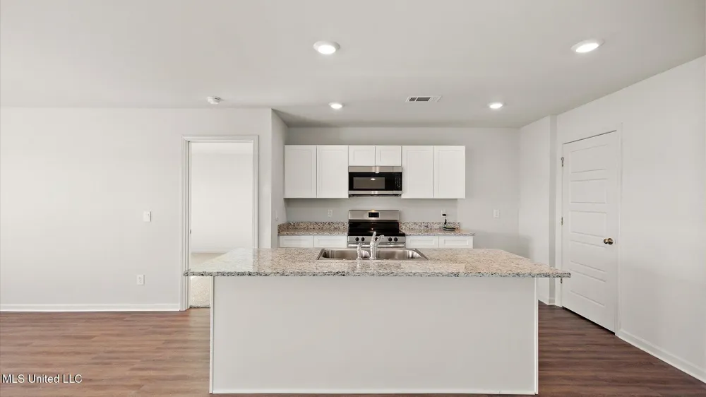 217 Raulston Drive Byram, MS 39272
