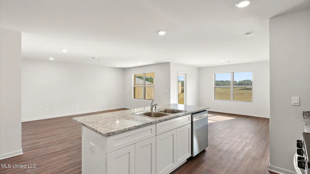 217 Raulston Drive Byram, MS 39272