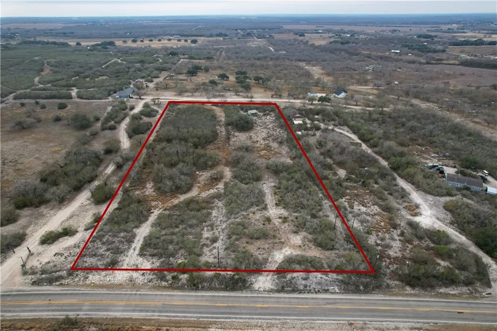 1828 Fm 534 George West, TX 78368