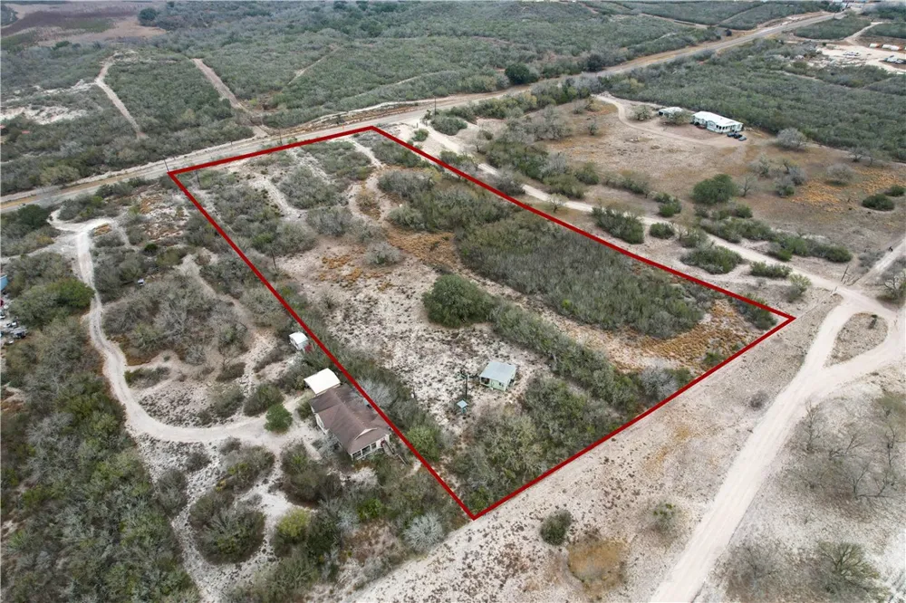 1828 Fm 534 George West, TX 78368