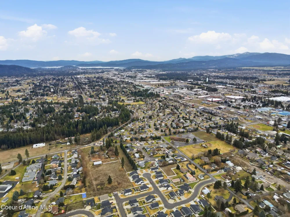 858 E Maple Place Hayden, ID 83835