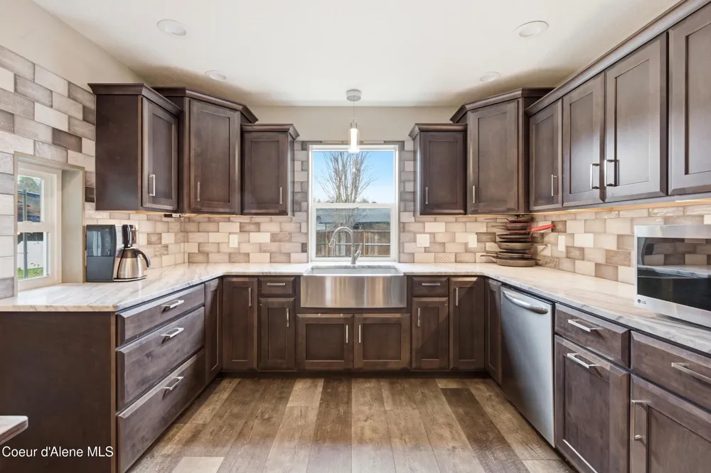 858 E Maple Place Hayden, ID 83835