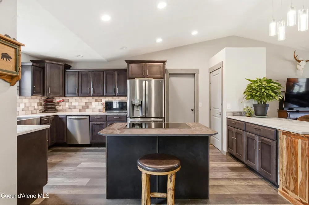 858 E Maple Place Hayden, ID 83835