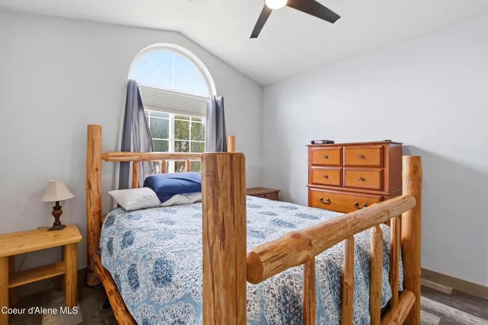 858 E Maple Place Hayden, ID 83835