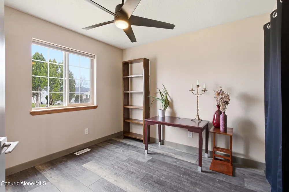 858 E Maple Place Hayden, ID 83835