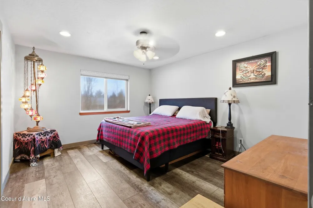858 E Maple Place Hayden, ID 83835