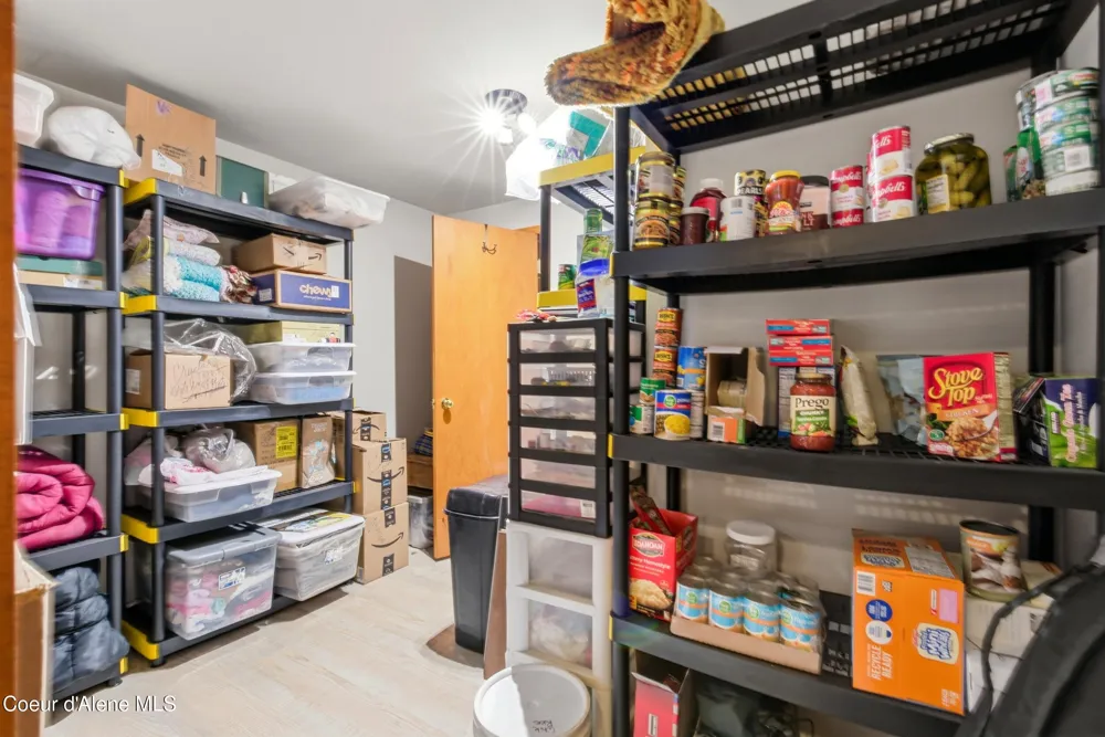 858 E Maple Place Hayden, ID 83835