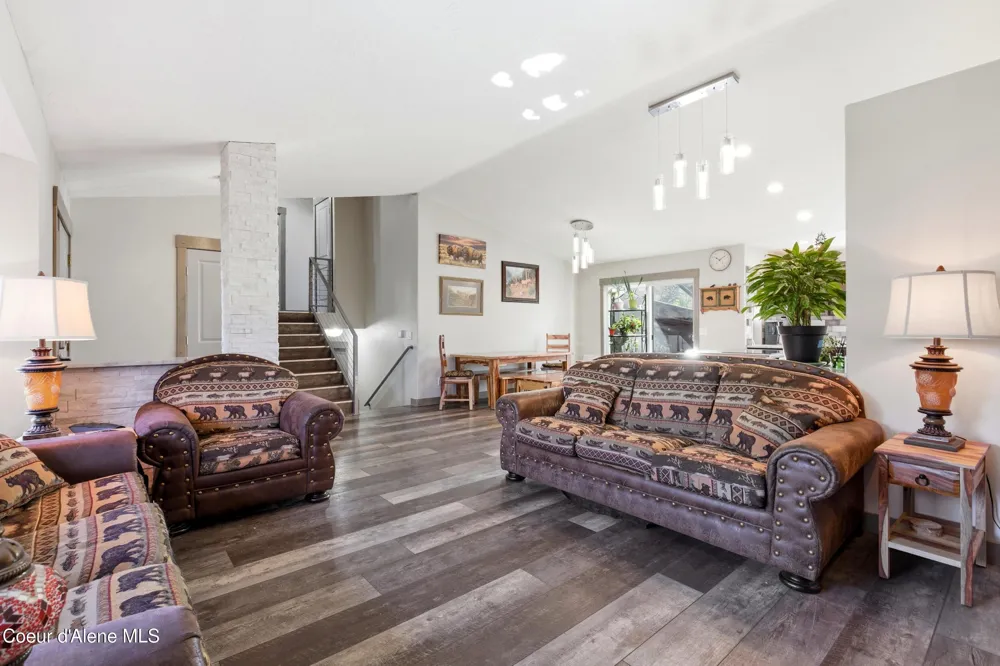 858 E Maple Place Hayden, ID 83835