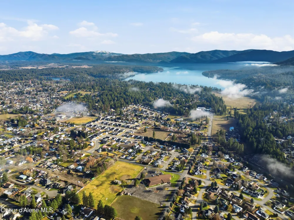 858 E Maple Place Hayden, ID 83835