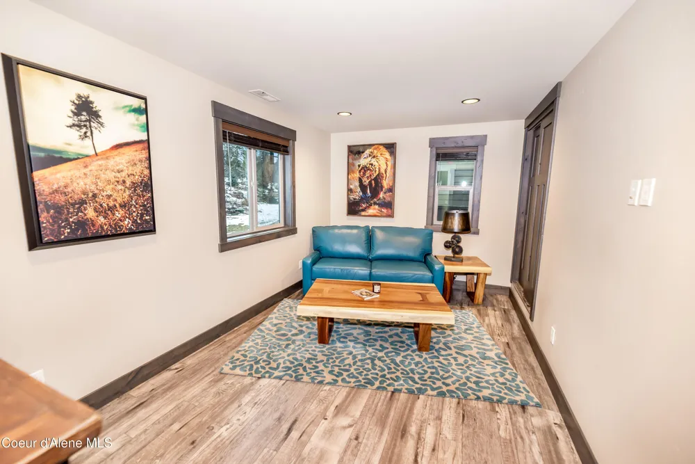 96 Palouse Drive Nordman, ID 83848