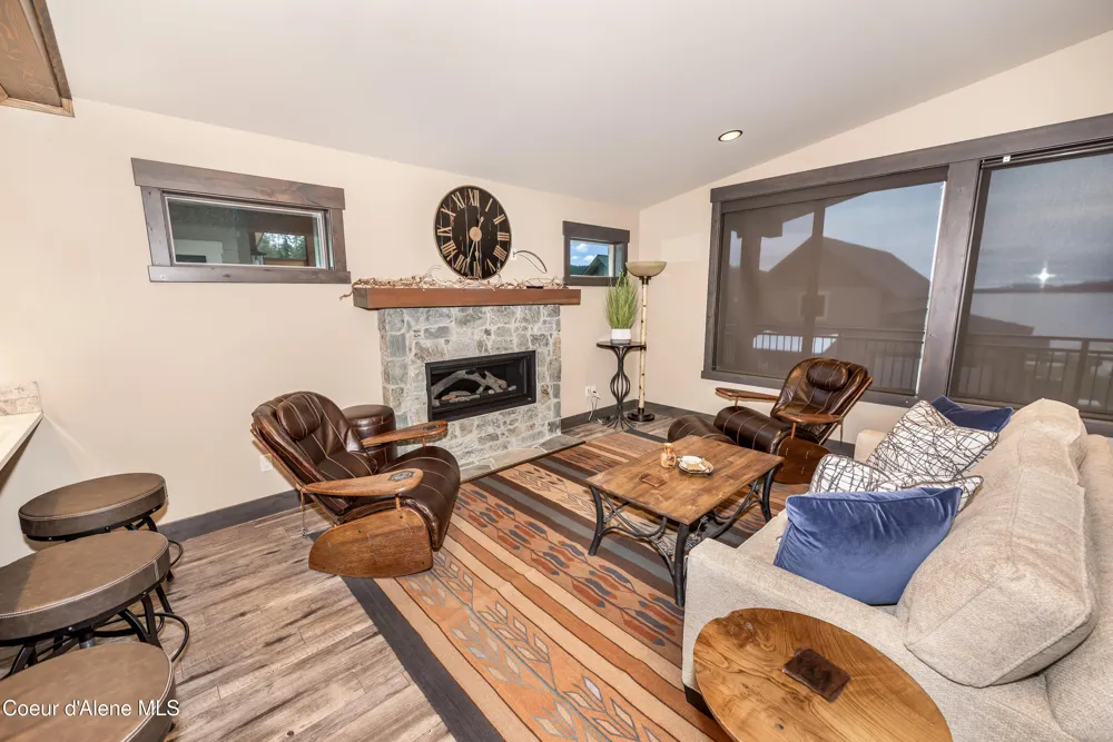 96 Palouse Drive Nordman, ID 83848
