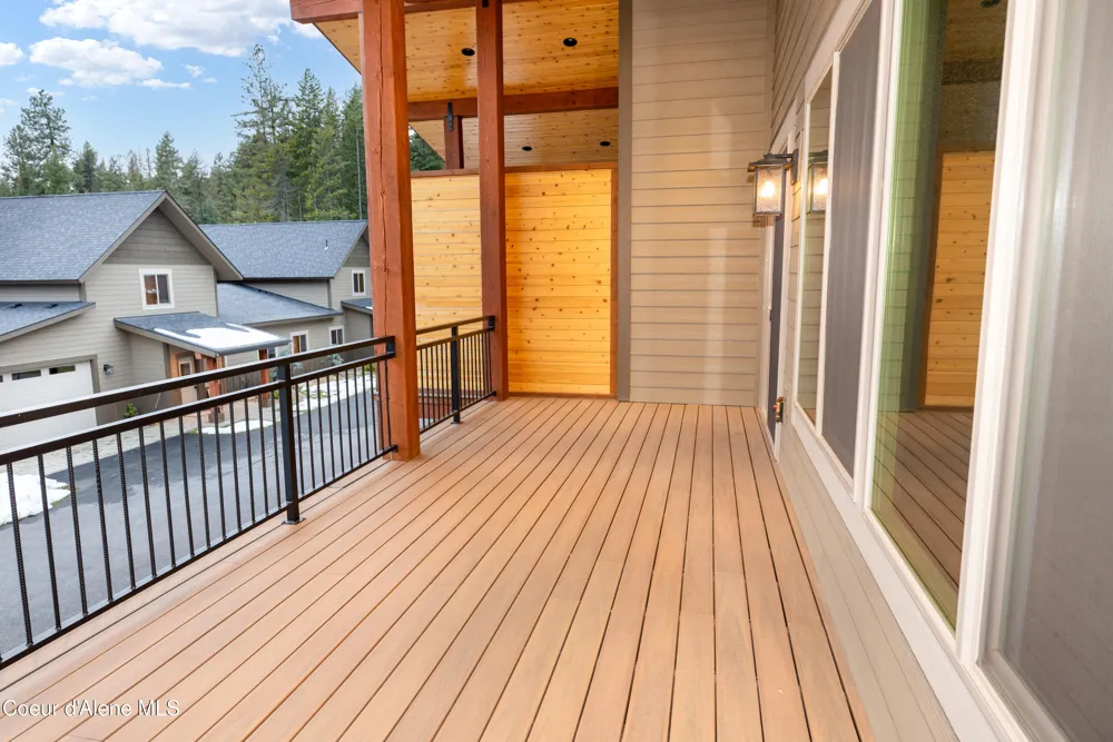 96 Palouse Drive Nordman, ID 83848
