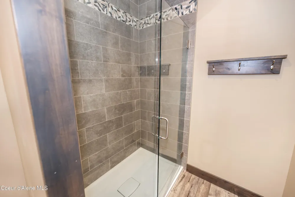 96 Palouse Drive Nordman, ID 83848