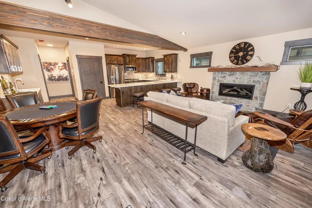 96 Palouse Drive Nordman, ID 83848
