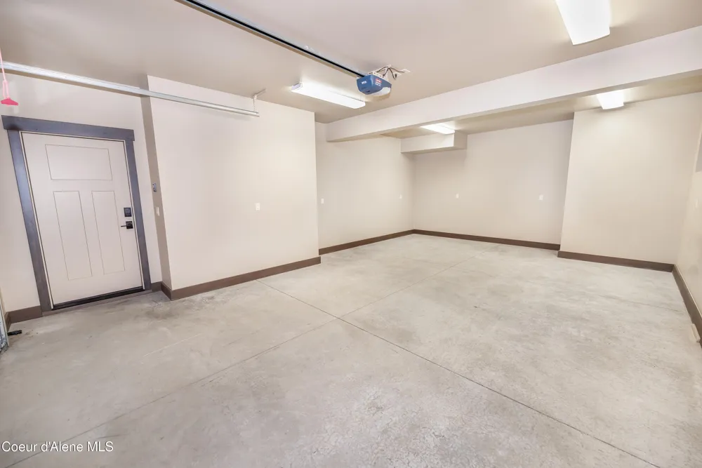 96 Palouse Drive Nordman, ID 83848