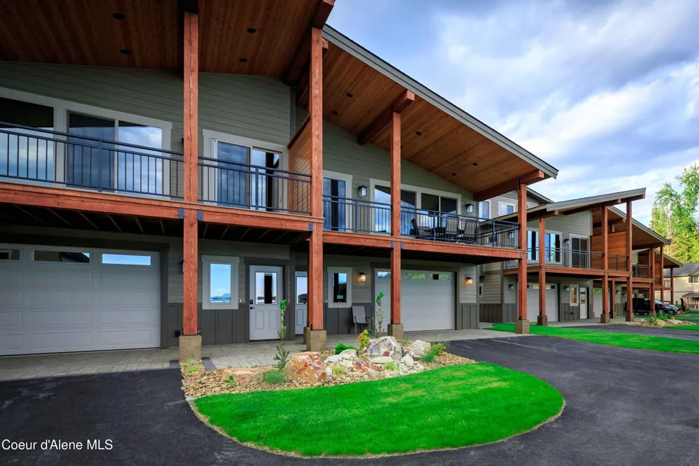 96 Palouse Drive Nordman, ID 83848