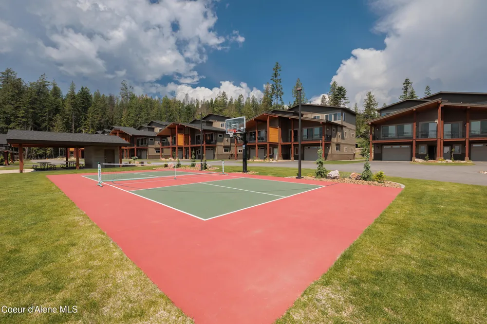 96 Palouse Drive Nordman, ID 83848