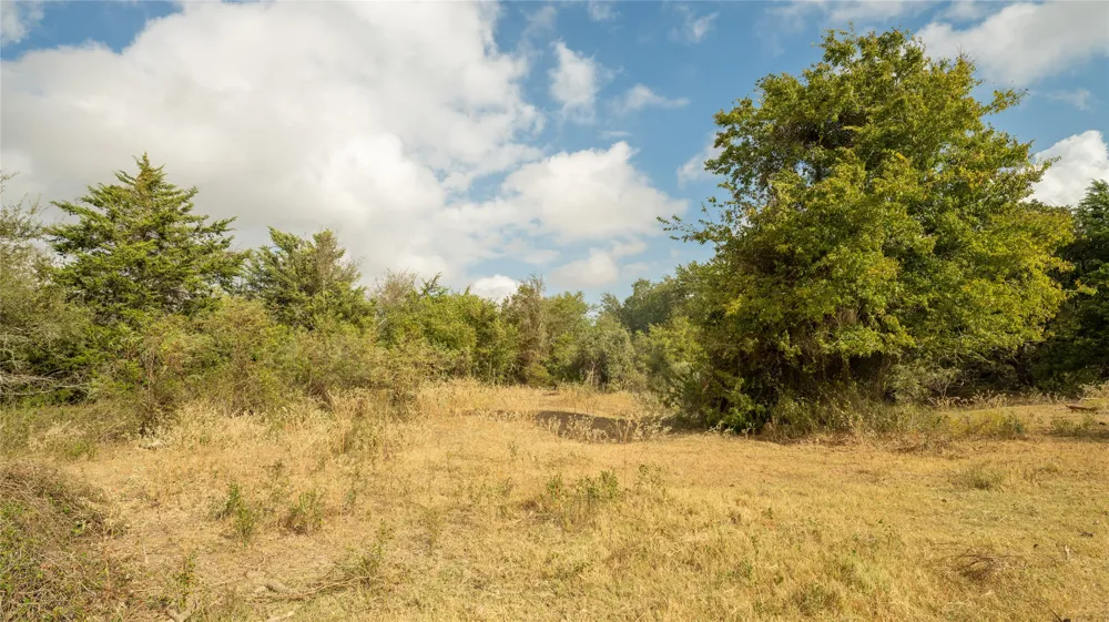 2054 County Road 334 Rockdale, TX 76567