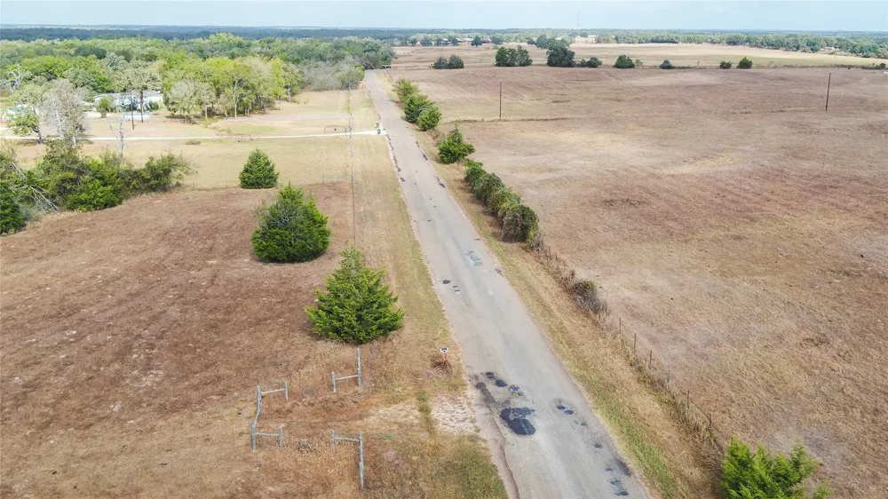 2054 County Road 334 Rockdale, TX 76567