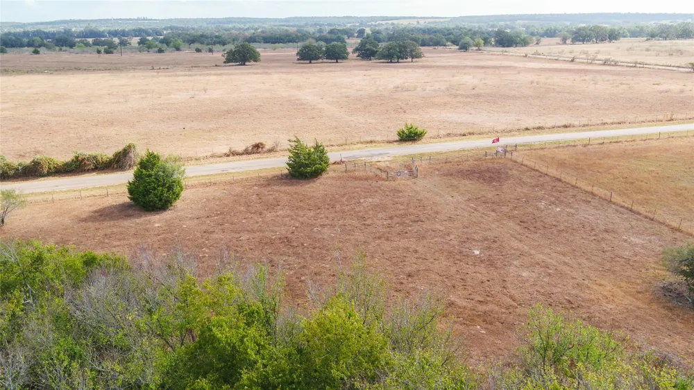 2054 County Road 334 Rockdale, TX 76567