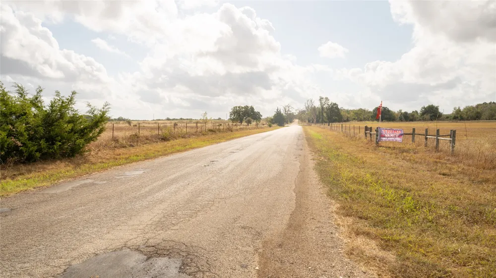 2054 County Road 334 Rockdale, TX 76567