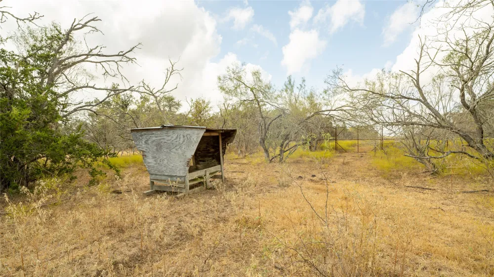 2054 County Road 334 Rockdale, TX 76567
