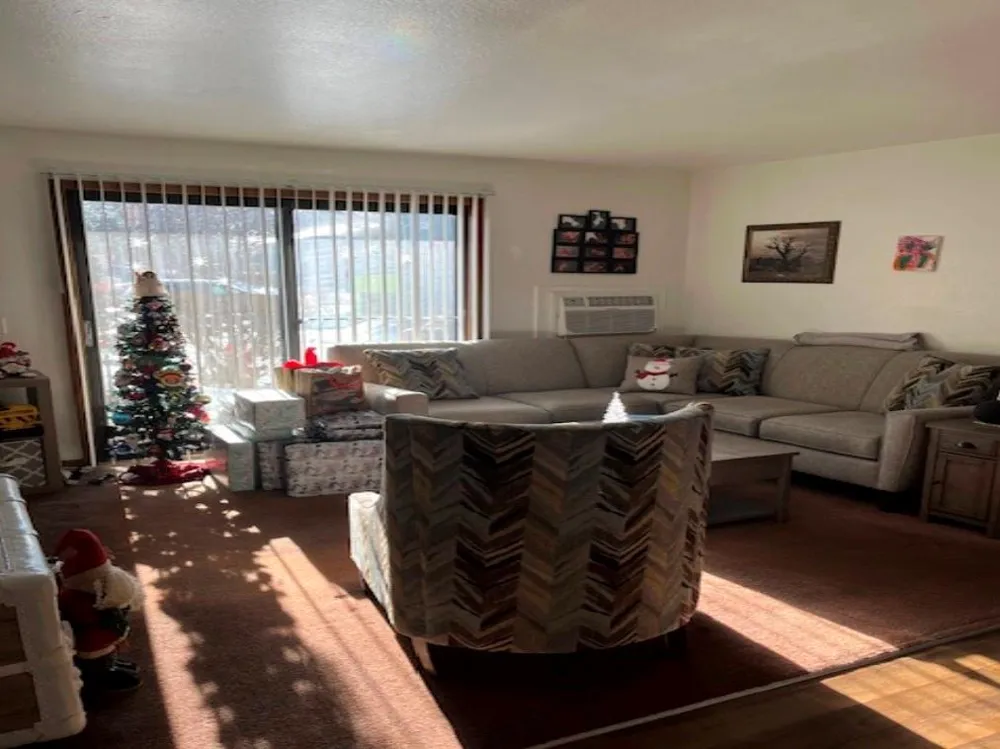 305 Walnut St Greenville, MI 48838