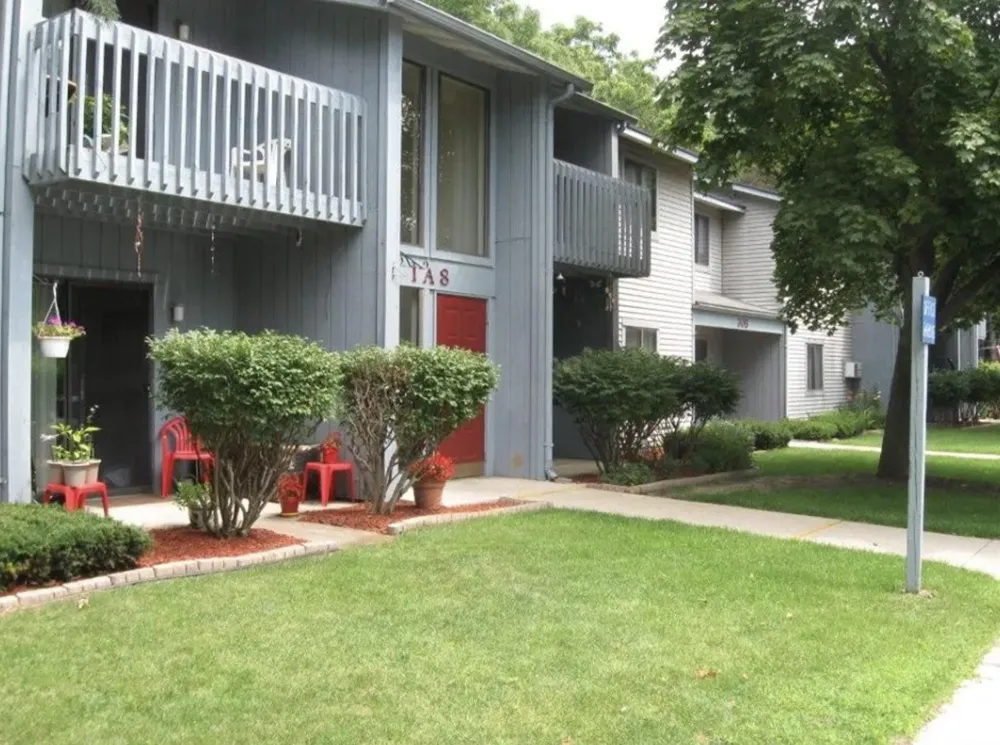 305 Walnut St Greenville, MI 48838