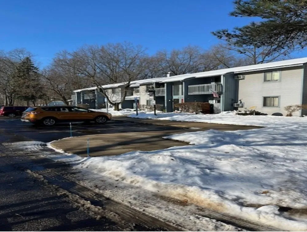 305 Walnut St Greenville, MI 48838