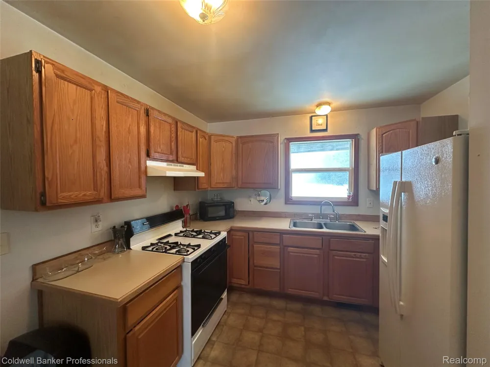 3419 Burnside Road Marathon Township, MI 48464