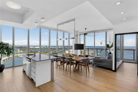 888 Biscayne Blvd #5508