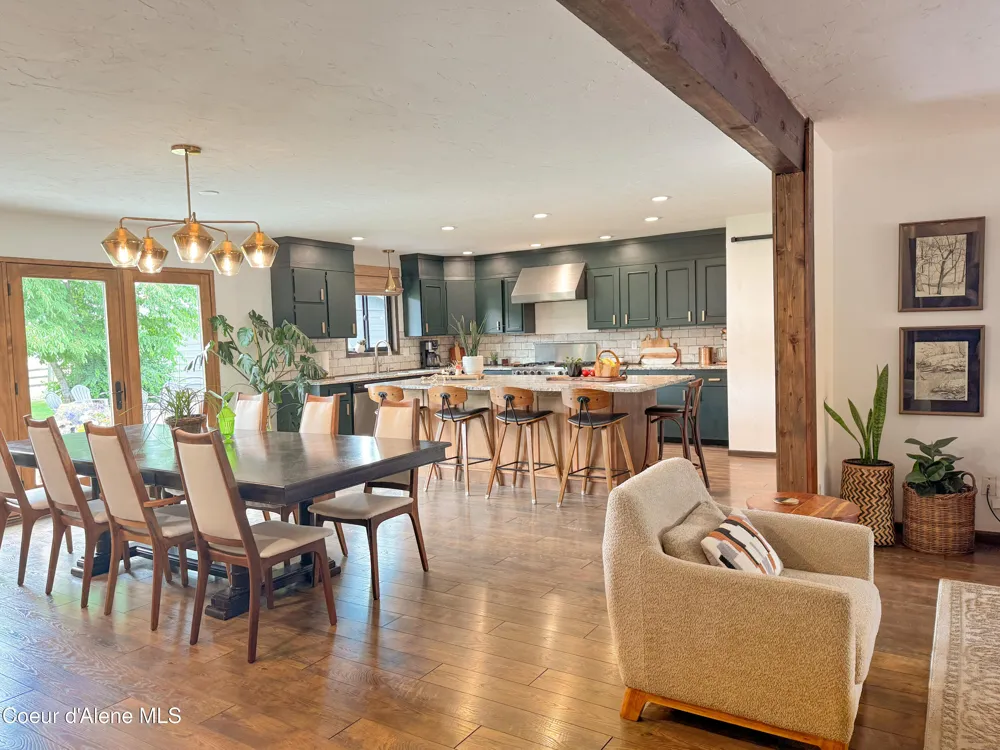 9481 Chateaux Drive Hayden, ID 83835