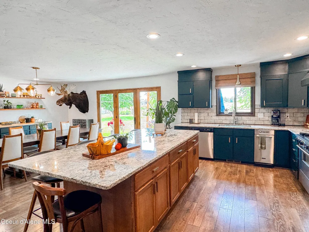 9481 Chateaux Drive Hayden, ID 83835