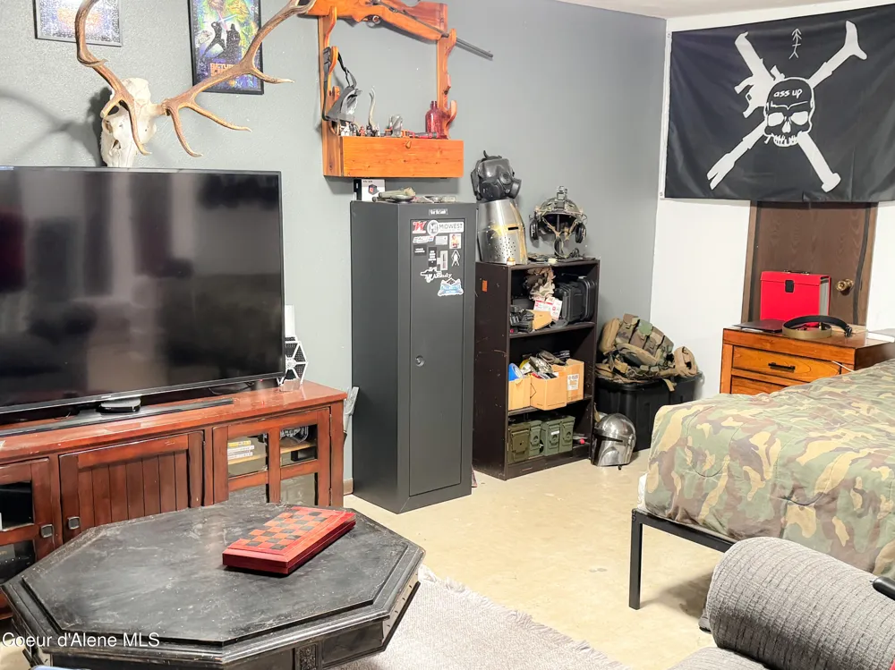 9481 Chateaux Drive Hayden, ID 83835
