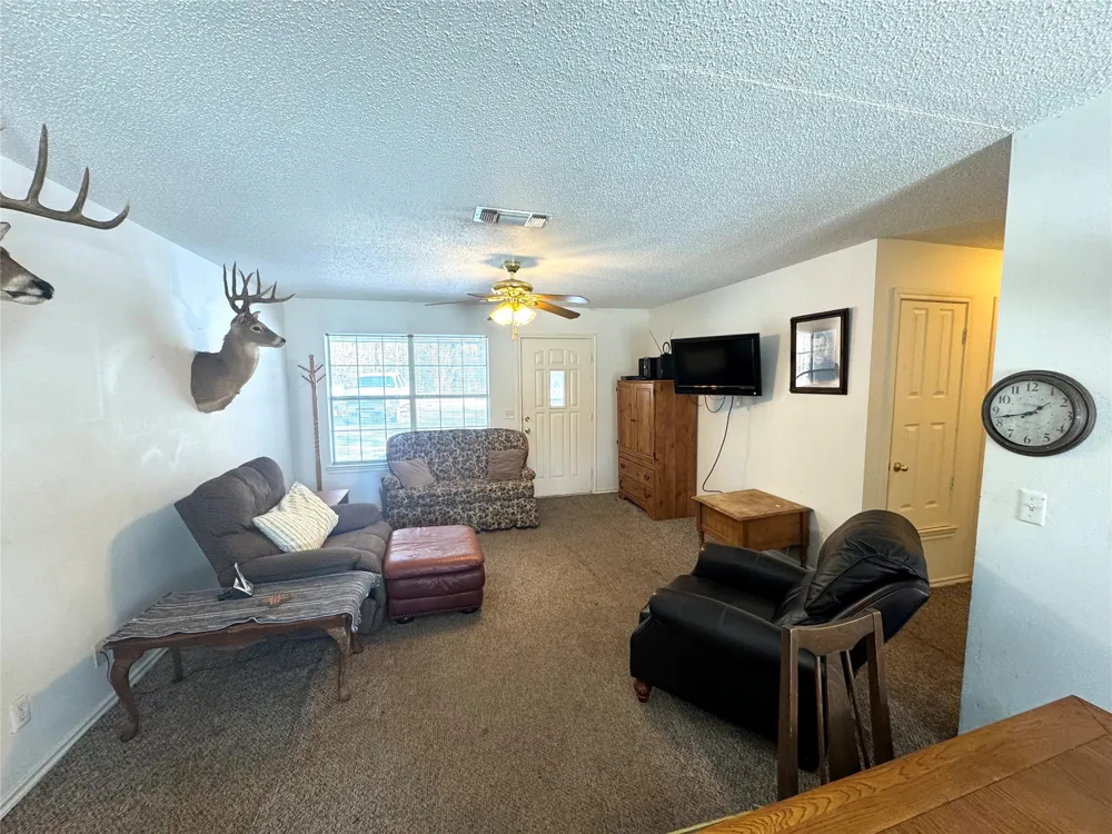 205 County Road 1135 Ravenna, TX 75476