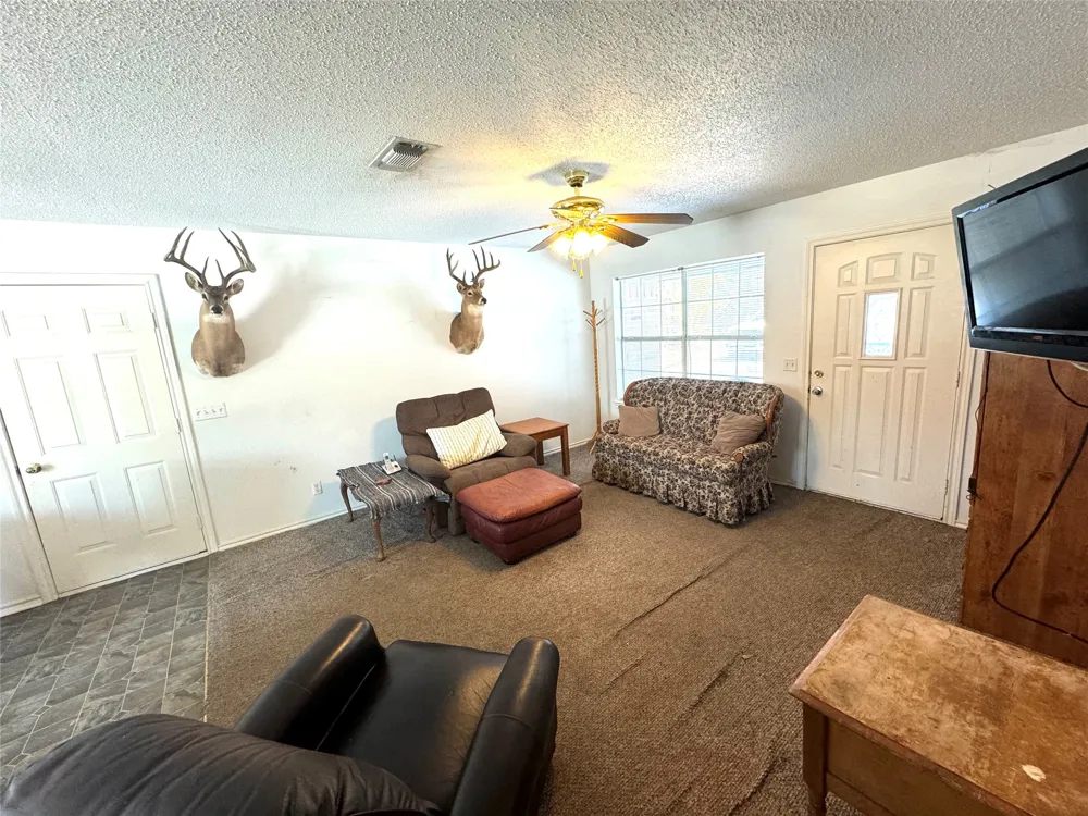 205 County Road 1135 Ravenna, TX 75476