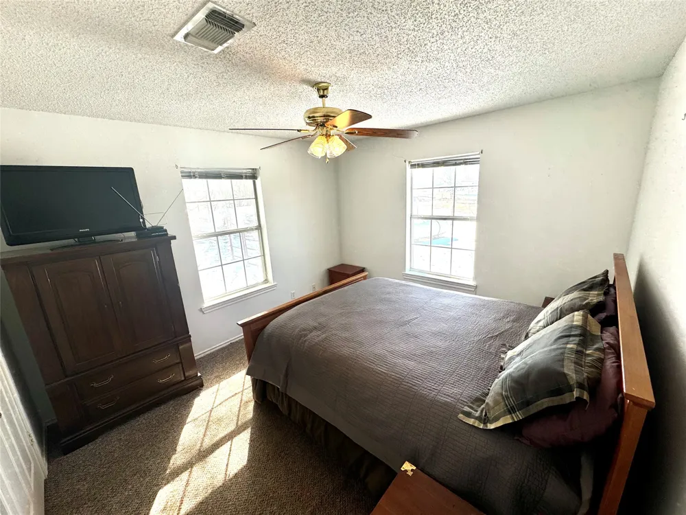 205 County Road 1135 Ravenna, TX 75476