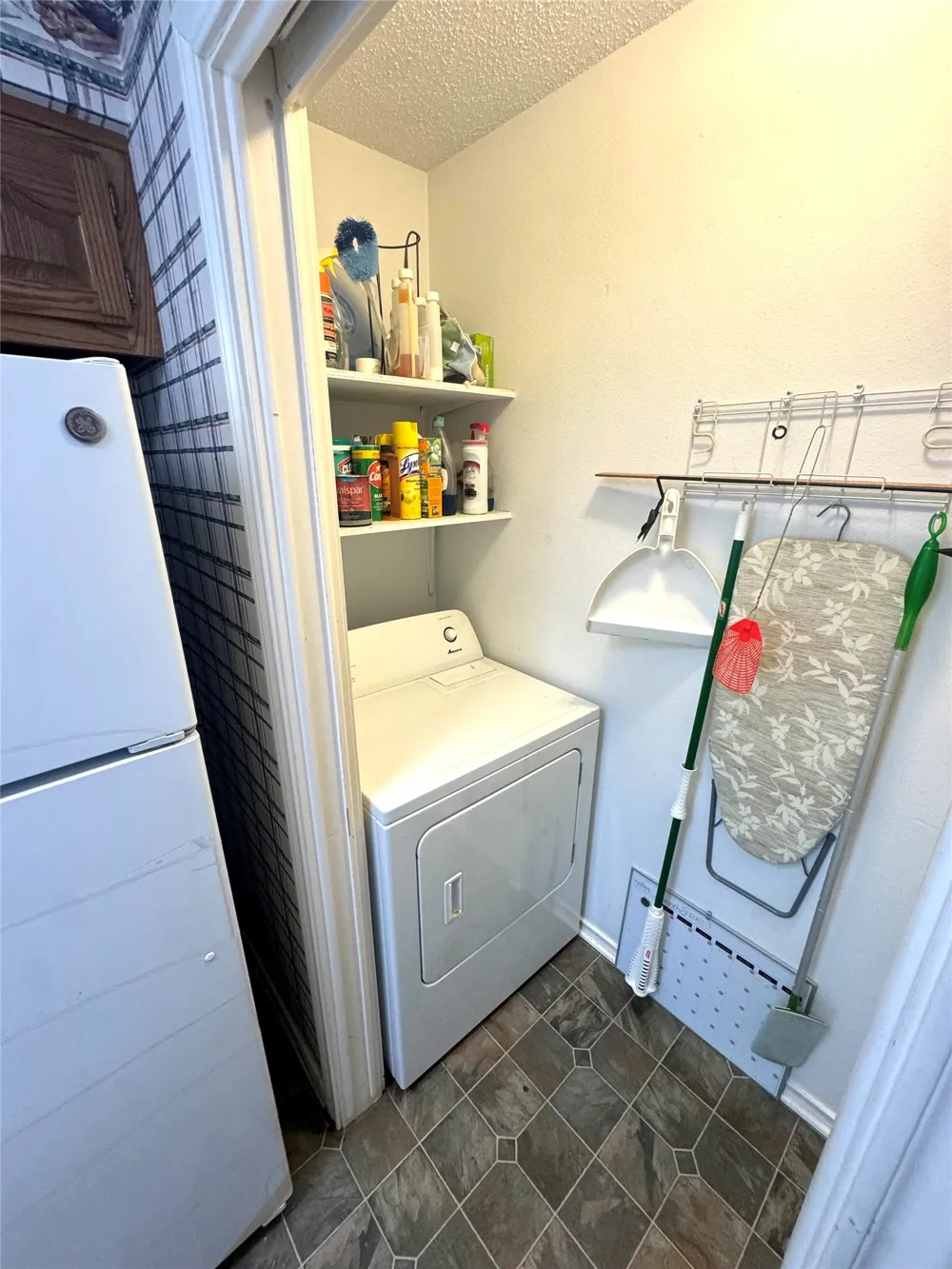 205 County Road 1135 Ravenna, TX 75476