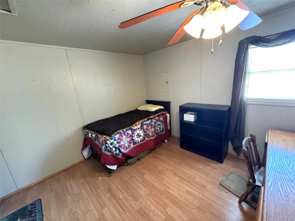 205 County Road 1135 Ravenna, TX 75476
