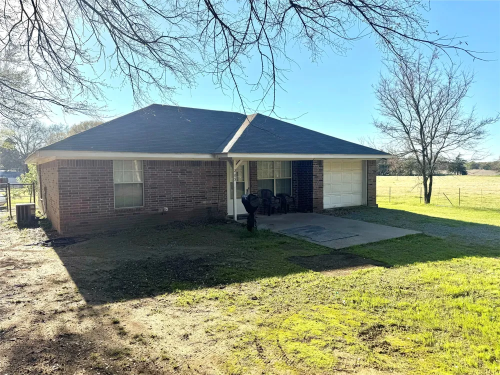 205 County Road 1135 Ravenna, TX 75476