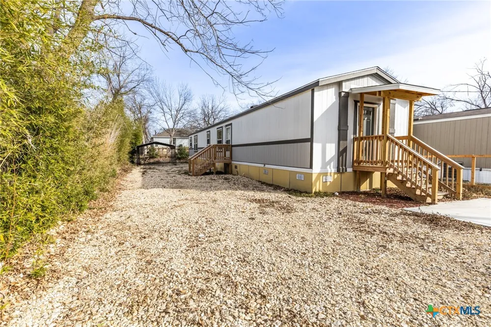 117 Royal Taylor, TX 76574