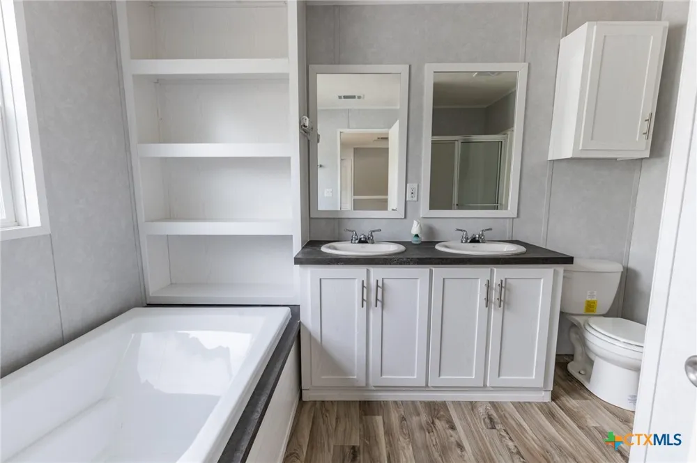117 Royal Taylor, TX 76574