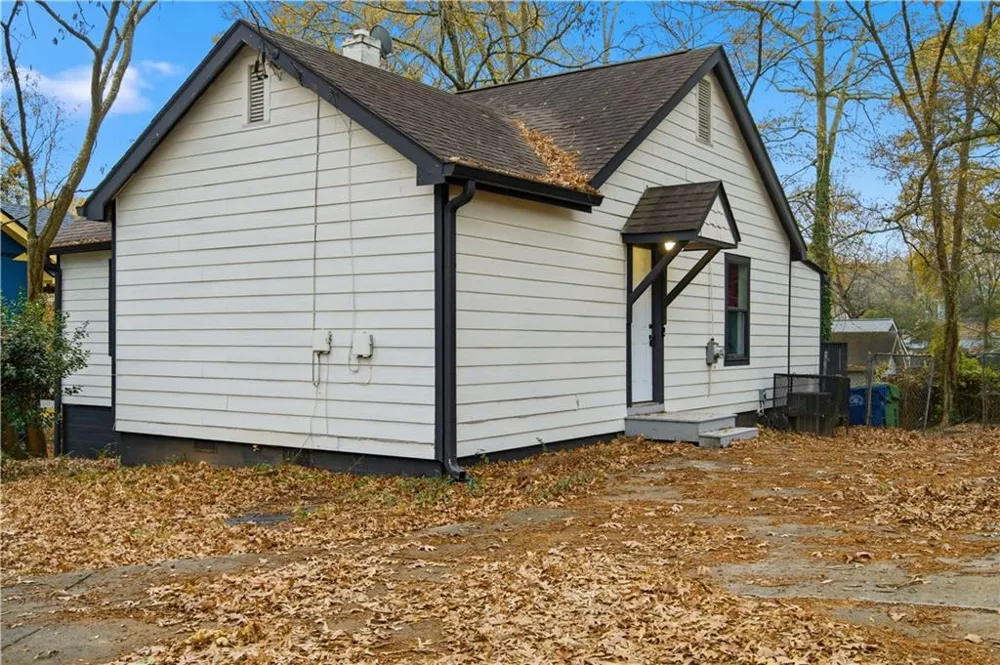 1691 Flat Shoals Road SE